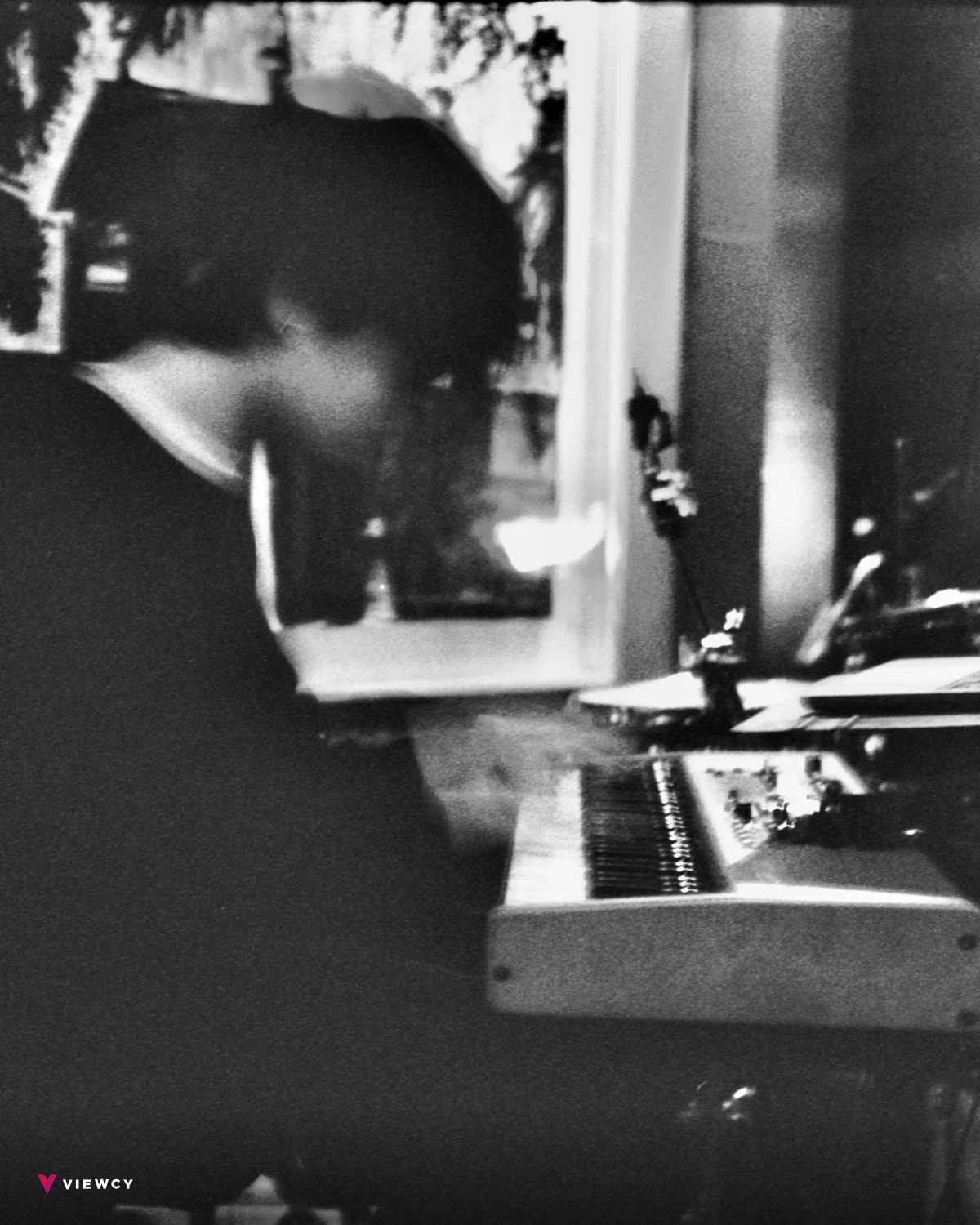 JONATHAN PAIK – Shogo Yamagishi – Max Nguyen – Set and Session - Close Up