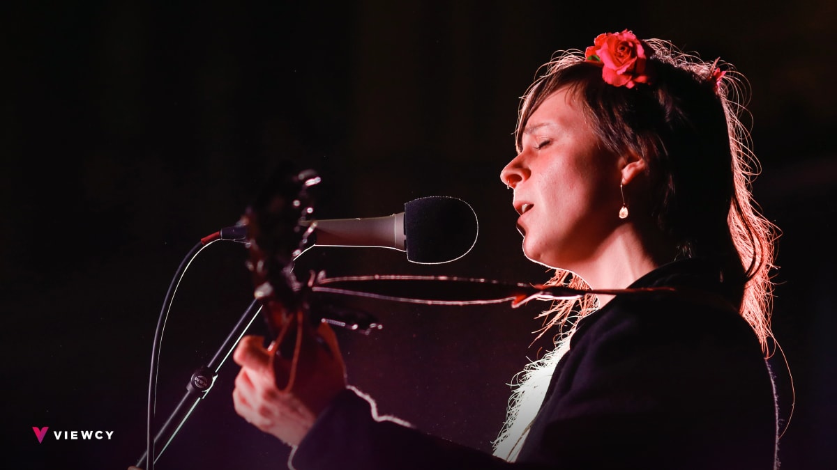 Community Sing with Ali Dineen (Day 2) - Jalopy Theatre and School of Music