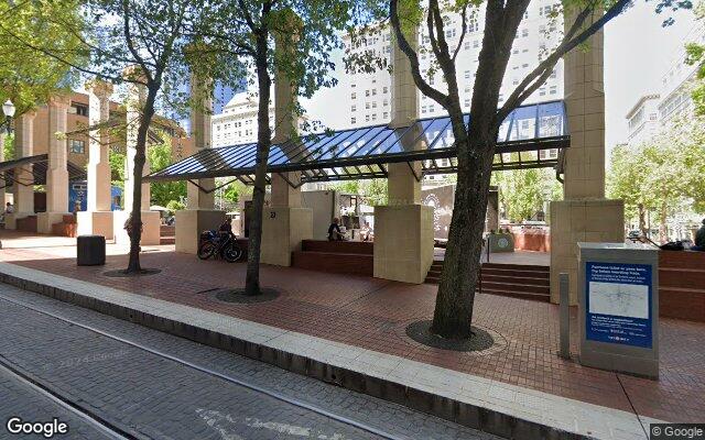 Pioneer Courthouse Square