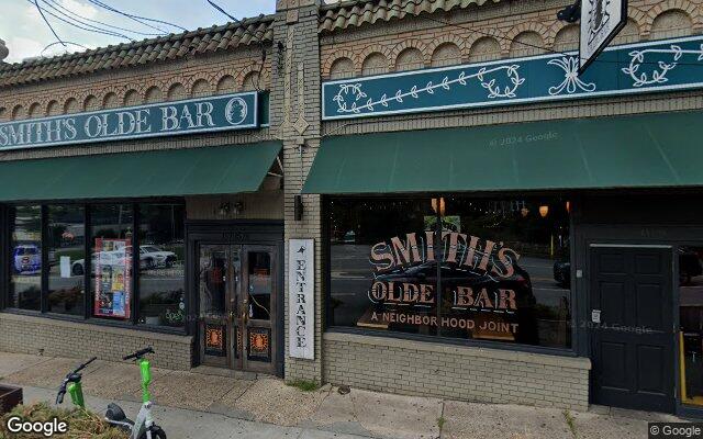 Smiths Olde Bar