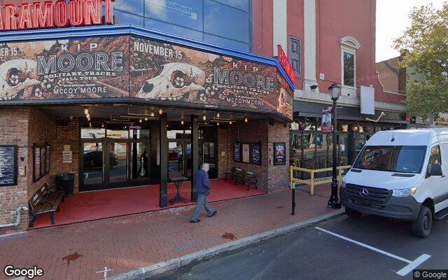 The Paramount Huntington