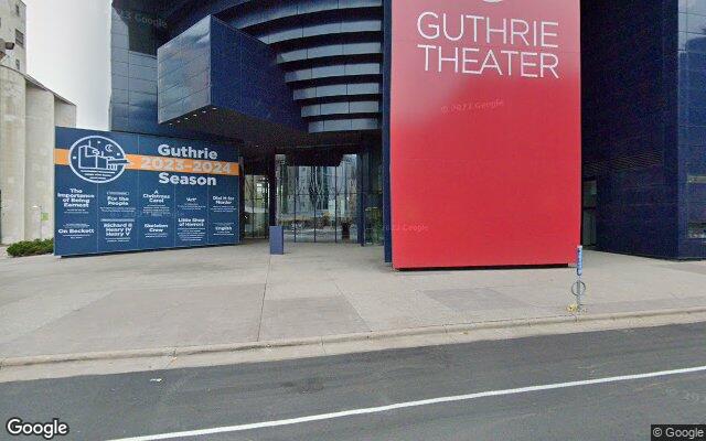 Guthrie Theater - Wurtele Thrust Stage