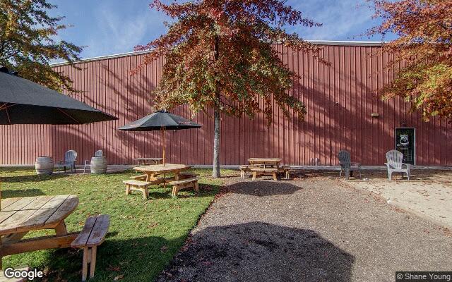 Volcanic Theatre Pub