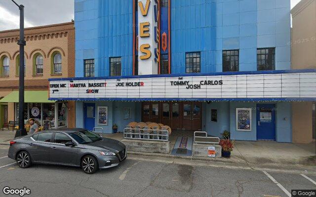 The Reeves Theater & Cafe